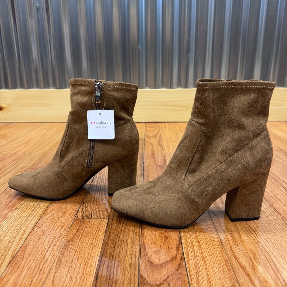 Liz Claiborne Faux Suede Brown Zippered Square Toe Ankle Chunky Heel Boots Sz 10